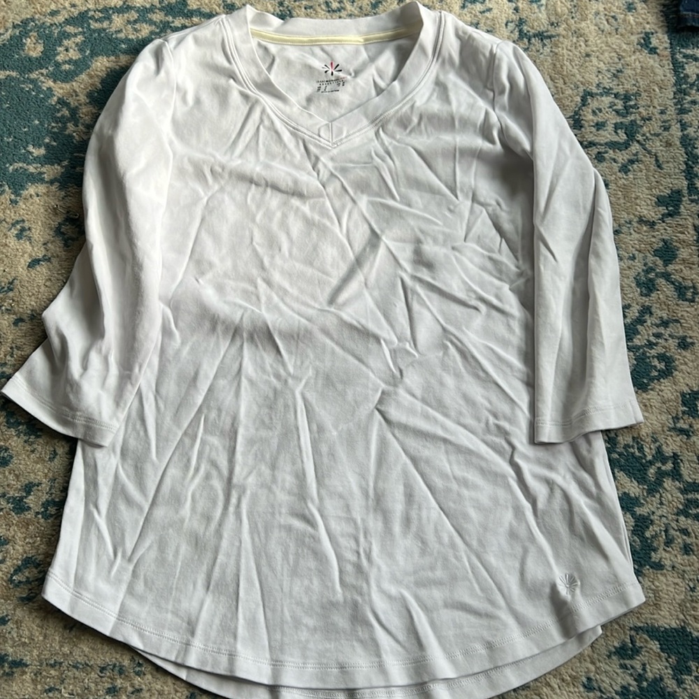 Basic white shirt